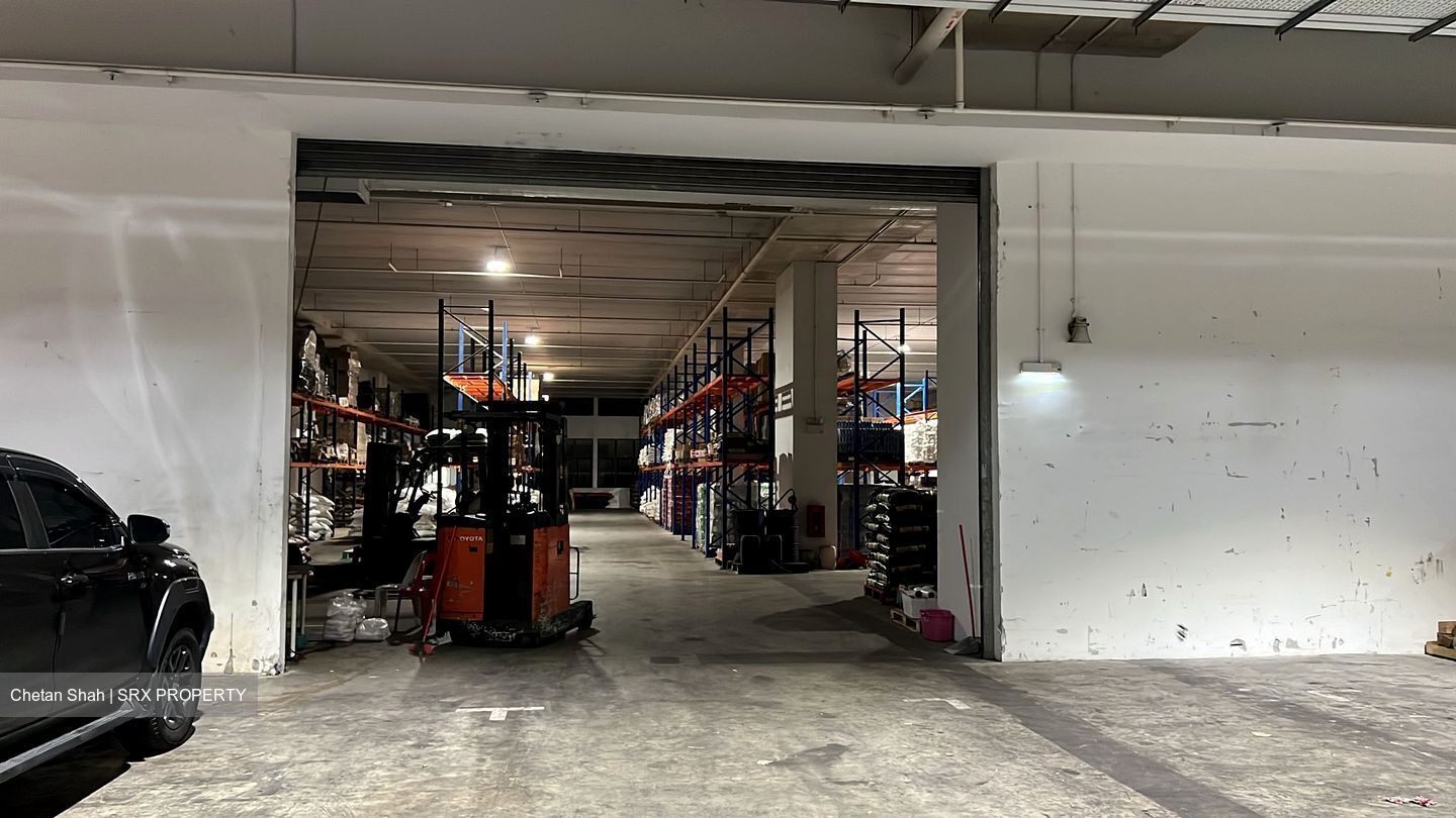 LINER (D22), Factory #513306801